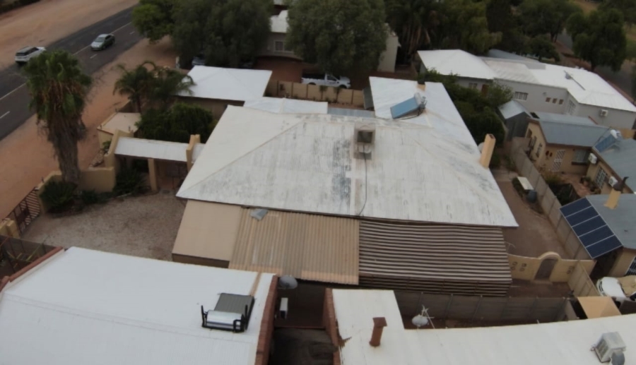 7 Bedroom Property for Sale in Middelpos Northern Cape